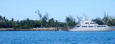 [ Nicholas Cage's yacht White Ghost ]