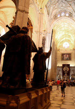 [ Columbus' tomb ]
