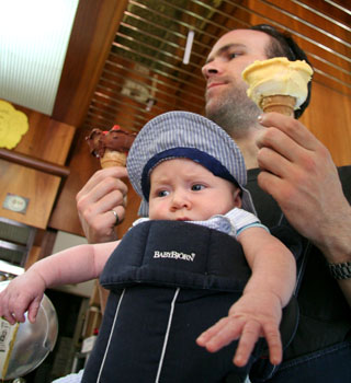 [ Two-fisting the gelato]
