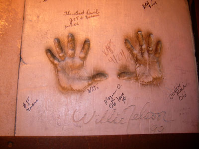 [ Famous hands at Billy Bob's ]