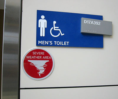 [ Severe weather in the Men's toilet ]