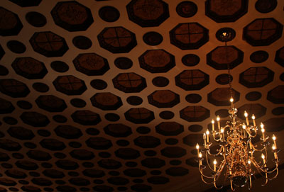 [ Cool ceiling ]