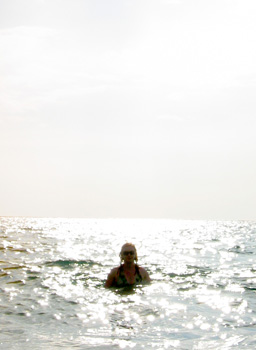 [ Emma in Pacific ]