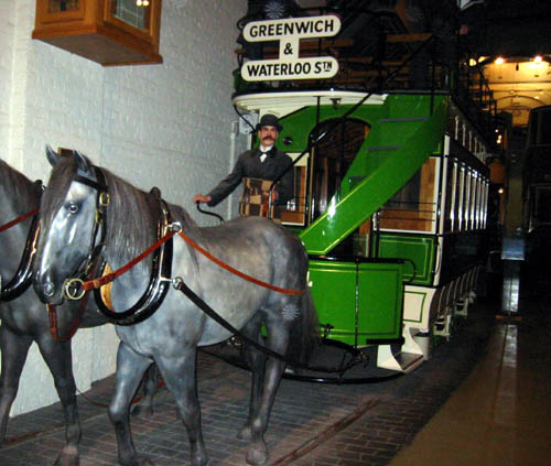 [ Horse-drawn streetcar ]