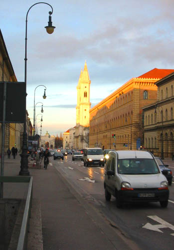 [ Getting dark along Ludwigstrasse ]