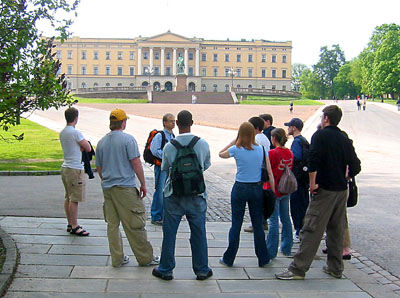 [ 
Tour group ]