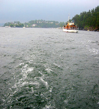 [ 
Boat on the water ]