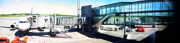 [ 
Airplane bridge ]