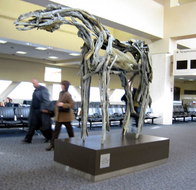 [ Wood horse ]
