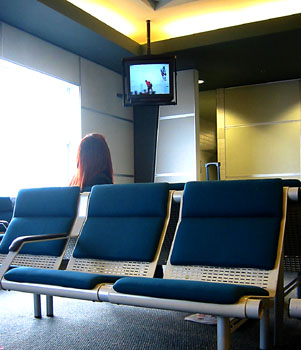 [ Watching the game 

]