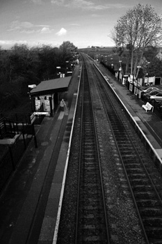 [ King's Sutton train station ]